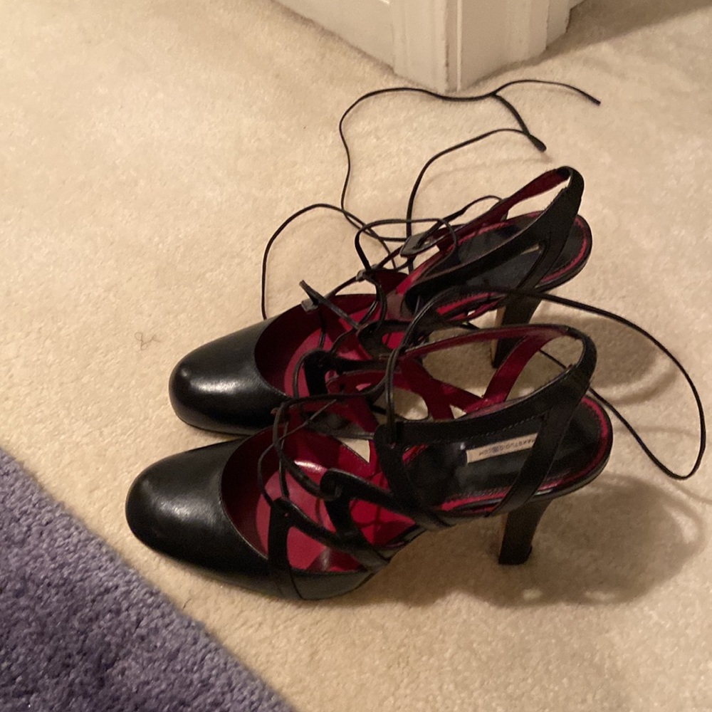 Max Studio Pumps - image 4